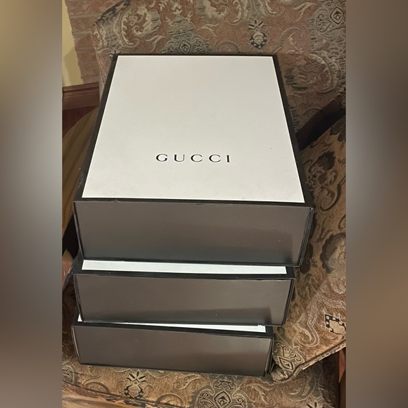 Gucci Gift Box - Picture 13 of 14